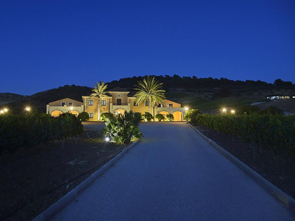 Baglio Caruana Cantina & Relais Montallegro Exterior photo